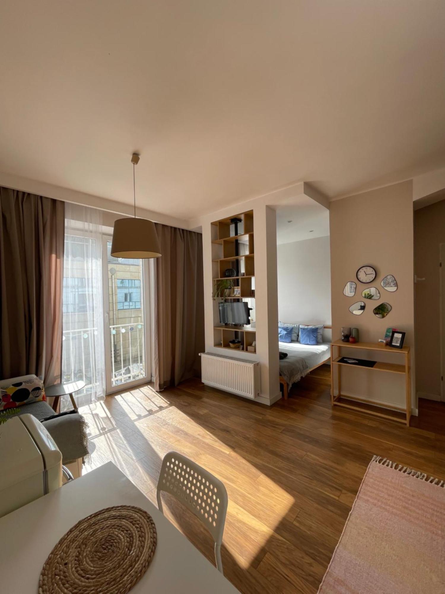 Studio W Centrum Warszawy Ulica Chmielna - 500M Od Dworca Centralnego - By Good Sleeping Varsovia Exterior foto